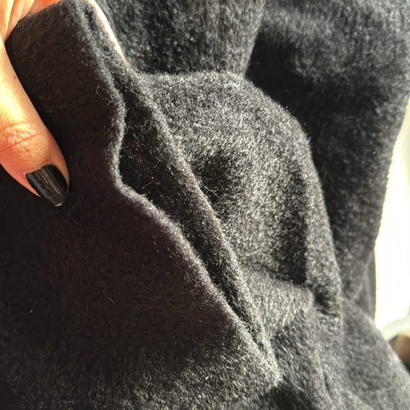 Hilary Radley Vintage Long Black Front Pockets Llama Winter Coat Jacket Size 10 - Picture 13 of 15